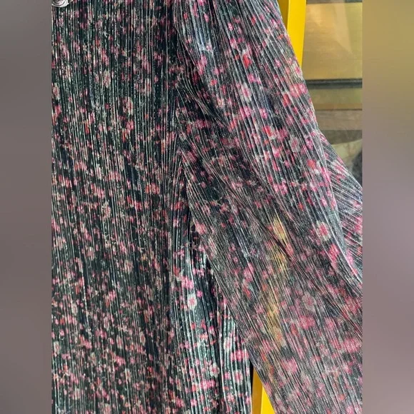 NWOT Sanctuary Night Dream Metallic Black Floral High-Neck Turtleneck Top - Picture 8 of 14